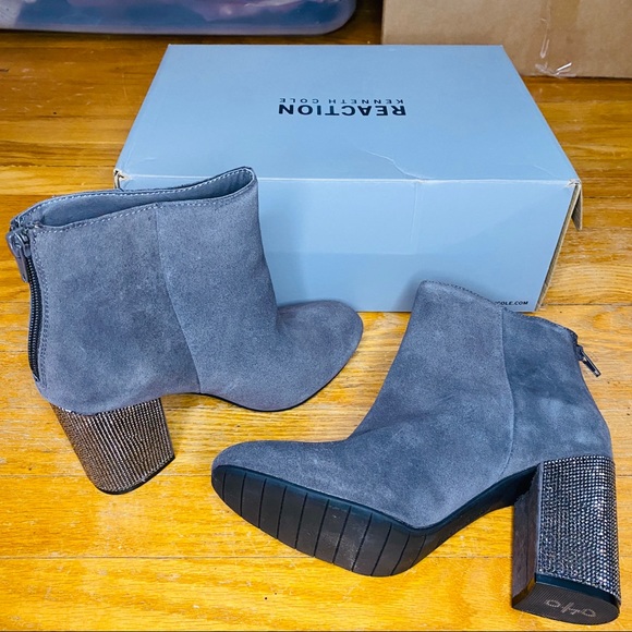 Size 8 | NWT Kenneth Cole Gray Sequin Heeled Boot - Picture 2 of 13